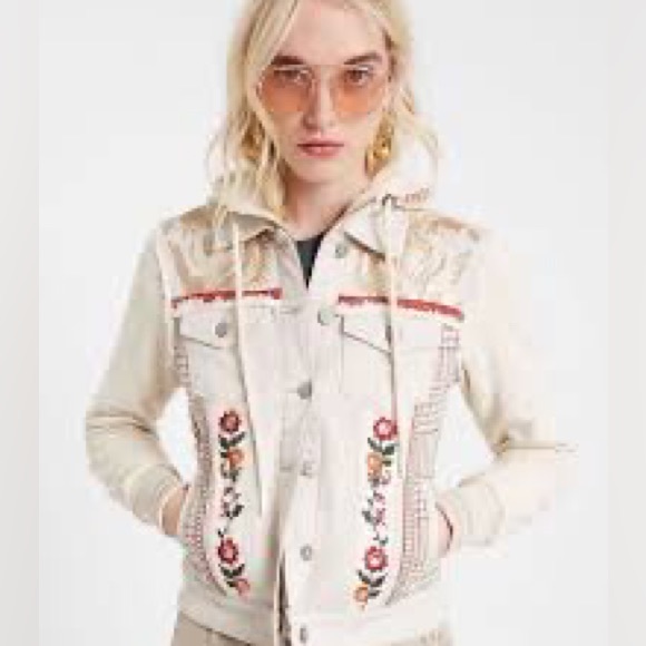 Desigual Jackets & Blazers - Desigual embroidered jean jacket